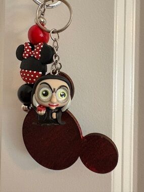 Evil Witch from Snow White Doorable bag charm!